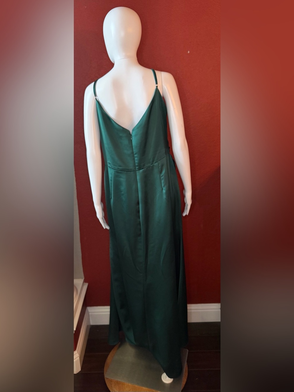 Morilee 21810 Emerald Green Silky Satin Bridesmaid Formal Gown Size 22 - Picture 3 of 12
